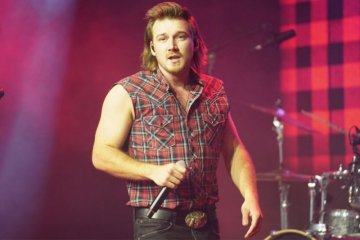 Langgar protokol COVID-19, Morgan Wallen batal tampil di SNL