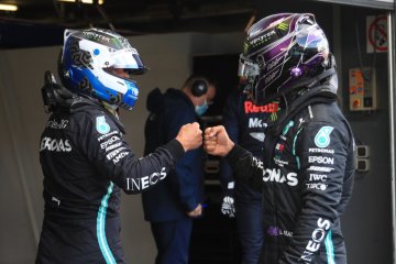 Bottas butuh keajaiban dalam perebutan gelar melawan Hamilton