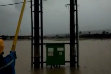 Sebanyak 298 gardu PLN terendam banjir Pameungpeuk Garut