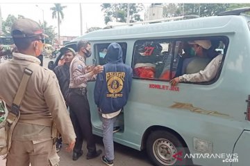 29 pelajar jalani tes cepat usai dihadang polisi di Jaktim