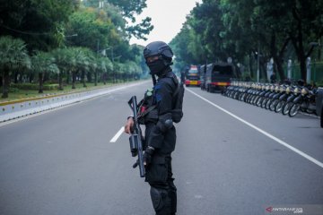 Belasan ribu personel gabungan TNI dan Polri kawal aksi tolak Cipta Kerja