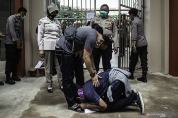 Polda Metro Jaya pulangkan peserta aksi tolak UU Cipta Kerja