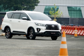 Alasan Toyota rilis New Fortuner dan Kijang Innova 2020 berbarengan