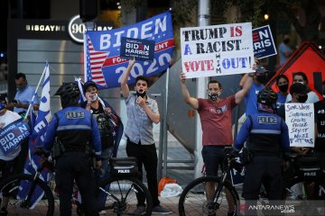 Kampanye Joe Biden kumpulkan dana jauh lebih banyak dari Trump