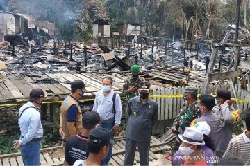Lebih 300 korban kebakaran Betang Sayut mengungsi ke rumah keluarga