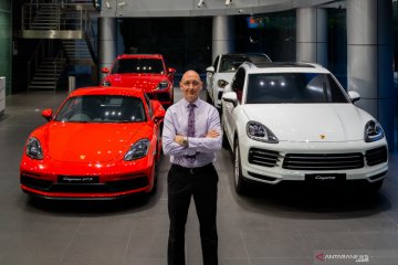 Porsche "Cars & Coffee" ajak konsumen jajal Macan, Cayenne, Cayman GTS