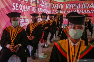 Wisuda secara tatap muka di Banjarmasin