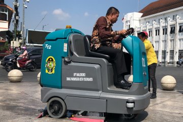 Yogyakarta anggarkan Rp400 juta bersihkan pedestrian kusam Malioboro