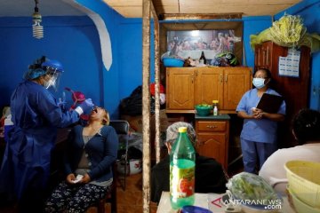 Rumah sakit kewalahan, Meksiko mulai vaksinasi COVID