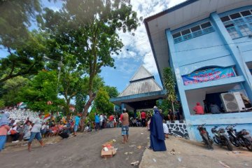 445 warga korban kebakaran mengungsi di aula DPPAD Papua