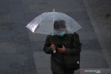 Hujan dan angin kencang diprakirakan terjadi di Jakarta