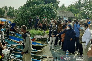 Lebih efisien, Ketua Komisi VII DPR ajak nelayan Cilacap pakai BBG