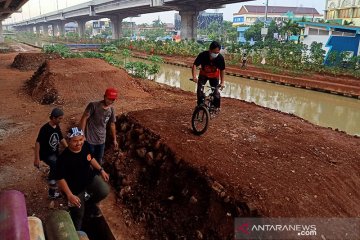 Jaktim kaji ulang faktor keselamatan jalur sepeda kolong Tol Becakayu