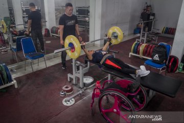 Pelatnas angkat berat untuk persiapan Paralimpiade Tokyo 2021