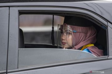 WISUDA SECARA DRIVE THRU DI POLITEKNIK NEGERI SRIWIJAYA