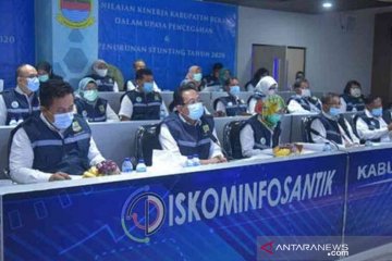 Bupati Bekasi perintahkan camat dan lurah aktif di media sosial