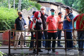 Warga diimbau bongkar bangunan yang ganggu saluran di Kali Poncol