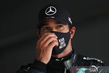 Hamilton kenakan kaus #EndSARS di wawancara pralomba GP Portugal