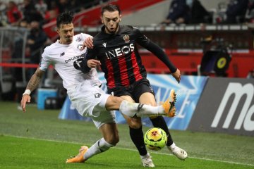 Ditahan imbang oleh Nice, Lille gagal geser PSG dari puncak klasemen