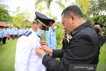 Lantik 166 pejabat, Bupati Gianyar tegaskan bukan hadiah politik