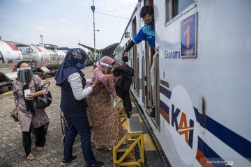 Rapid Test H-1 Keberangkatan Bagi Penumpang Kereta Api