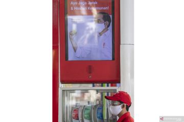 Foto Cerita : Tetap Melayani