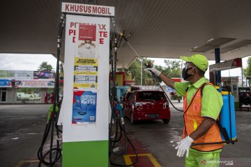 Foto Cerita : Tetap Melayani