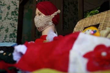 Masker cantik asal Batang yang menembus pasar Malaysia
