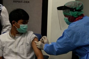 Pemprov Jabar kaji Perda denda menolak vaksinasi