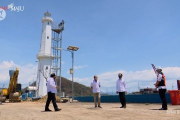 Presiden Jokowi tinjau penataan dan pembangunan terminal Labuan Bajo