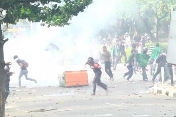 Polisi amankan demo Omnibus Law di Jakarta yang berujung ricuh