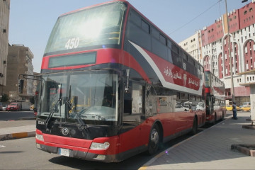 Bus tingkat merah kembali mengaspal di jalanan Baghdad