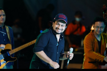 Tompi kenang Glenn Fredly di Prambanan Jazz 2020