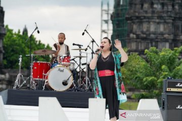 TheEverydayBand buka Prambanan Jazz hari kedua