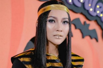 Ragam gaya selebritas Indonesia meriahkan Halloween