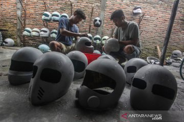 Helm kustom buatan dalam negeri tembus pasar Amerika dan Inggris