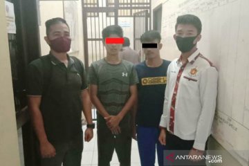 Polisi tangkap dua mahasiswa pencuri telepon pintar di Simeulue Aceh