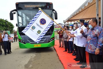 Menhub pacu kreativitas pengusaha untuk gairahkan industri bus