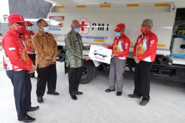 PMI Pusat serahkan bantuan kendaraan operasional ke Pemkab Sleman
