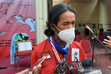 Bersepeda menjelajah nusantara, cara Maahir mencintai Indonesia
