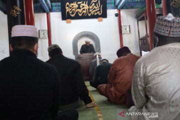 Shalat Jumat di Beijing terapkan protokol kesehatan ketat