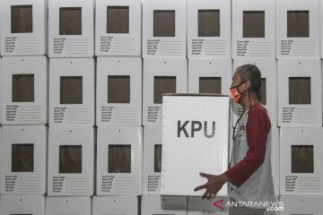 Sebanyak 4.049 kotak suara Pilkada Depok selesai dirakit