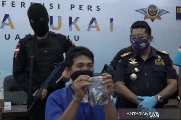 Bea Cukai Kualanamu gagalkan pengiriman narkotika cairan dari China