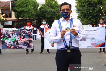 KAI gelar sosialisasi keselamatan di perlintasan sebidang Tulungagung