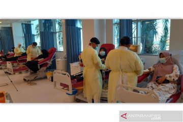 Diaspora Indonesia di Kuwait donor darah untuk peringati HKN ke-56