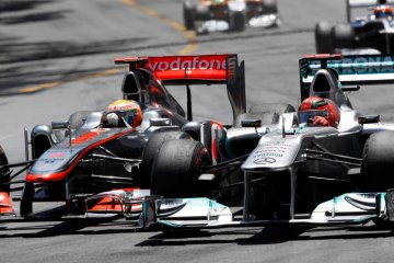 Hamilton samai rekor tujuh titel Schumacher, berikut perbandingannya