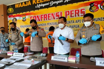 Polda Papua Barat telusuri penjualan senjata jaringan Filipina ke KKB