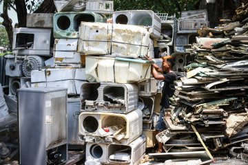 Pemkab Tangerang gandeng EwasteRJ untuk tangani sampah elektronik