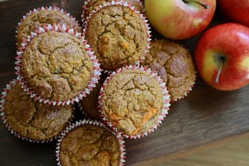 Muffin apel untuk sarapan berprotein esok hari