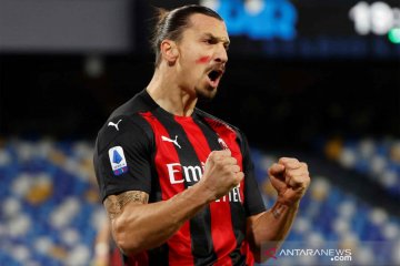 Menang 3-1 atas Napoli, Rossoneri kembali ke puncak klasemen Liga Serie A